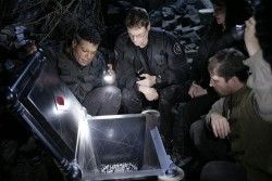 TV Fanda bude vysílat dva závěrečné filmy Hvězdné brány 